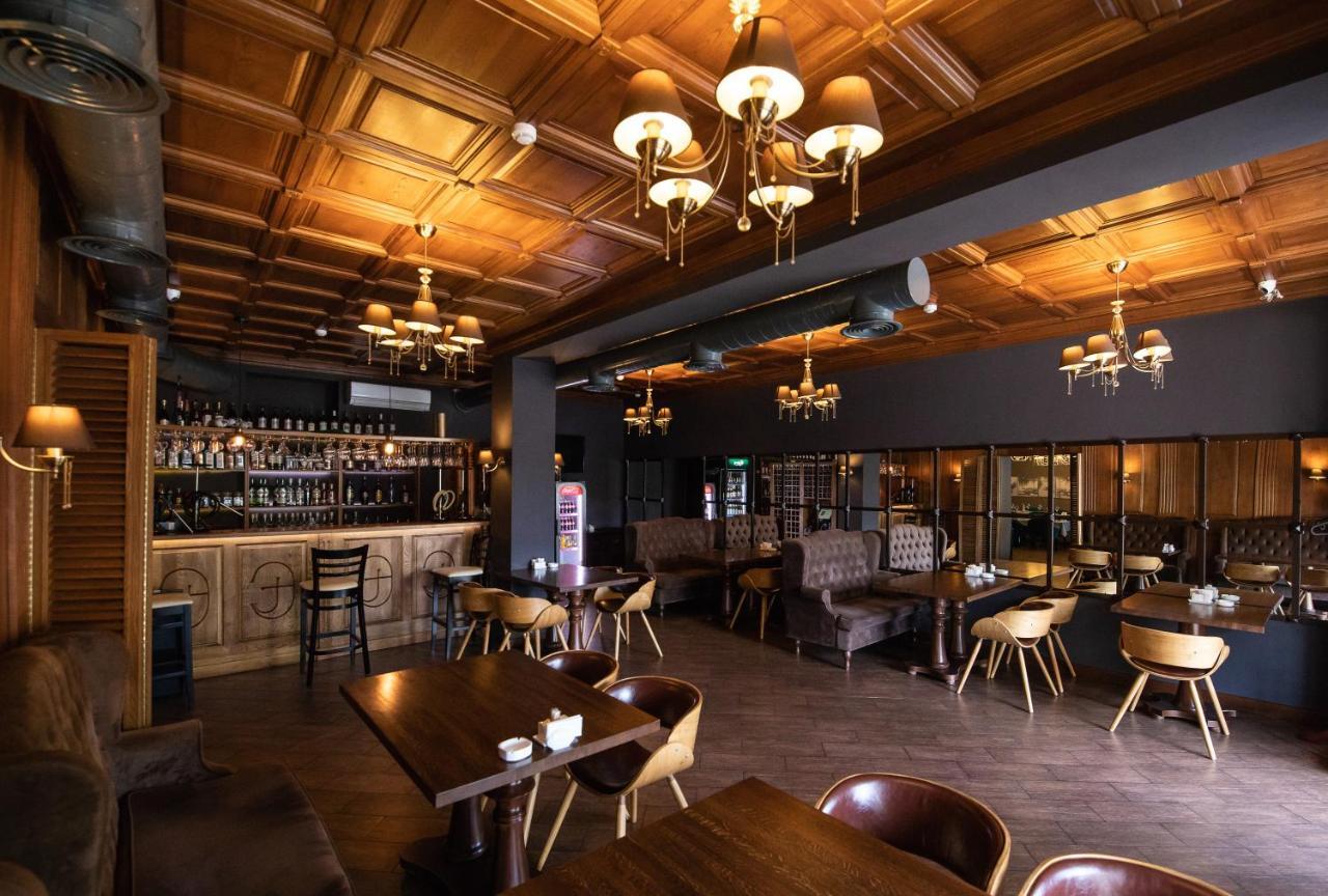 סוקהום Dioskuria Hotel מראה חיצוני תמונה